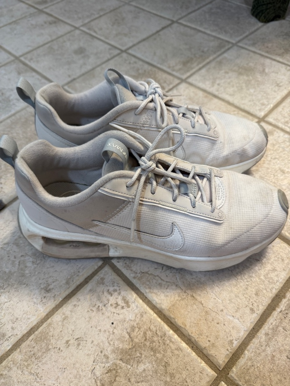Nike Airmax sneakers